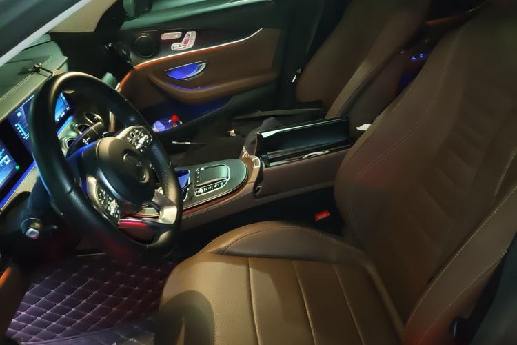 Used Mercedes-Benz E-Class 2019 E 300 L Sporty and Stylish Model
