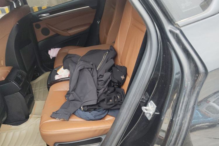 Used BMW X6 2011 xDrive35i
