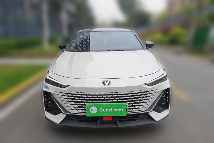 Used CHANGAN UNI-V iDD 2023 ZhiDian iDD 1.5T 113km Smart & Fun Version
