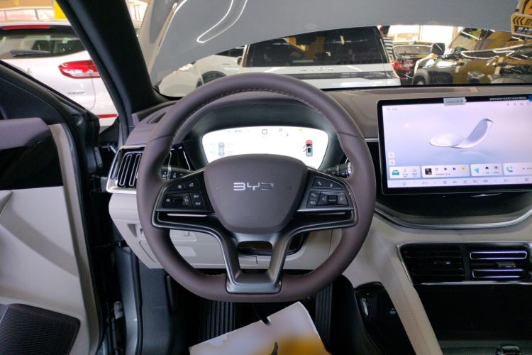 Used BYD Song PLUS New Energy 2025 DM-i 112KM Prestige Model Steering Wheel
