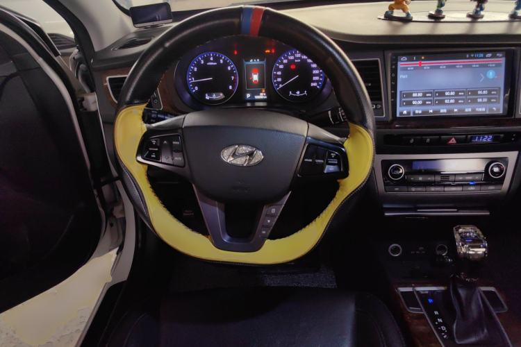 Used Hyundai Mistra 2014 1.8L Automatic Deluxe DLX Model Steering Wheel