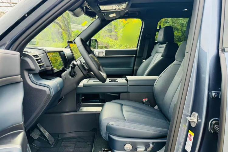 Used Formula Leopard Tai 7 2025 Model 200 km Two-Wheel Drive Max Edition
