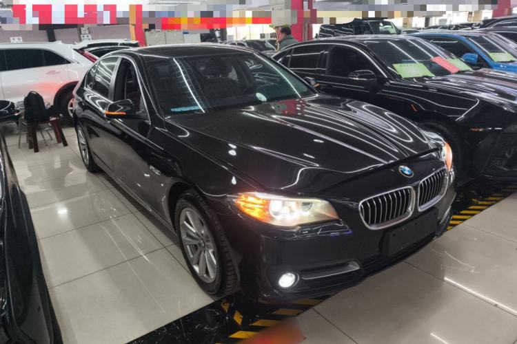 Used BMW 5 Series 2014 520Li Elegant Model
