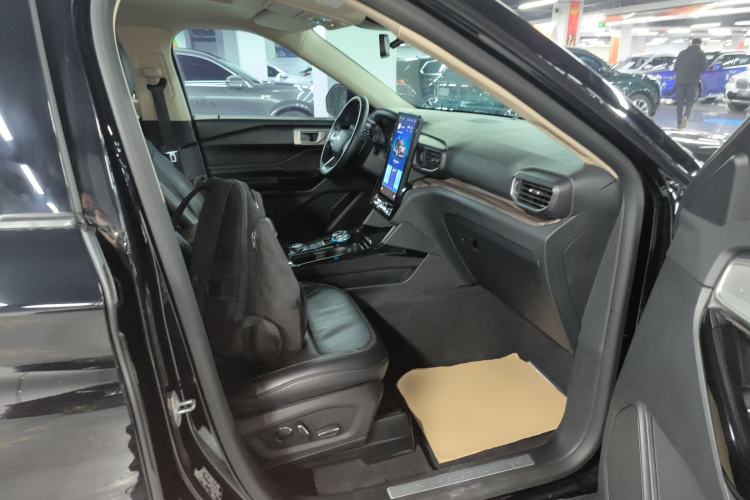 Used Ford Explorer 2020 EcoBoost 285 4x4 Titanium Edition 7-Seater
