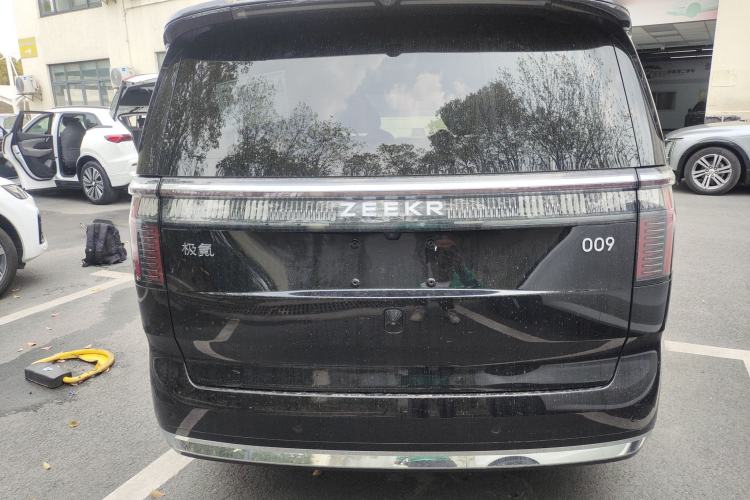 Used Zeekr 009 2024 Six-Seat Executive Version 4WD 108 kWh Rear