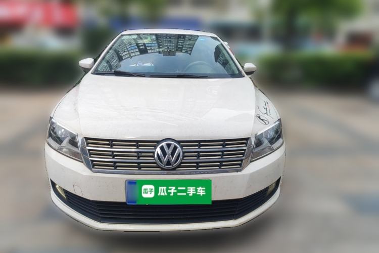 Used Volkswagen Lavida 2013 Revised Classic 1.6L Automatic Fashion Edition