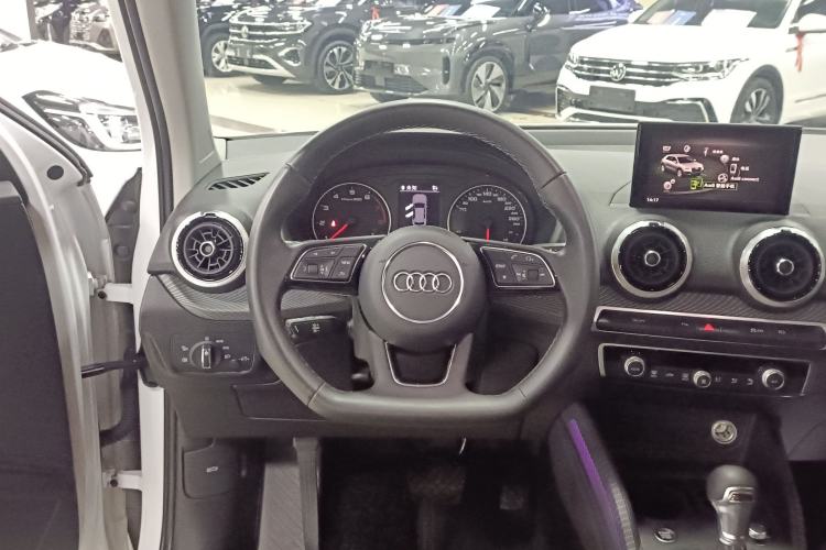 Used Audi Q2L 2024 35TFSI Fashionable and Dynamic Edition