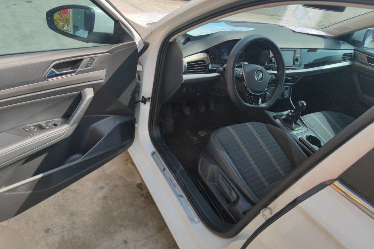 Used Volkswagen Lavida 2019 1.5L Manual Comfort Edition China VI Standard