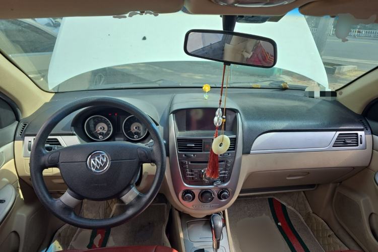 Used Buick Excelle 2013 1.5L Automatic Classic Model
