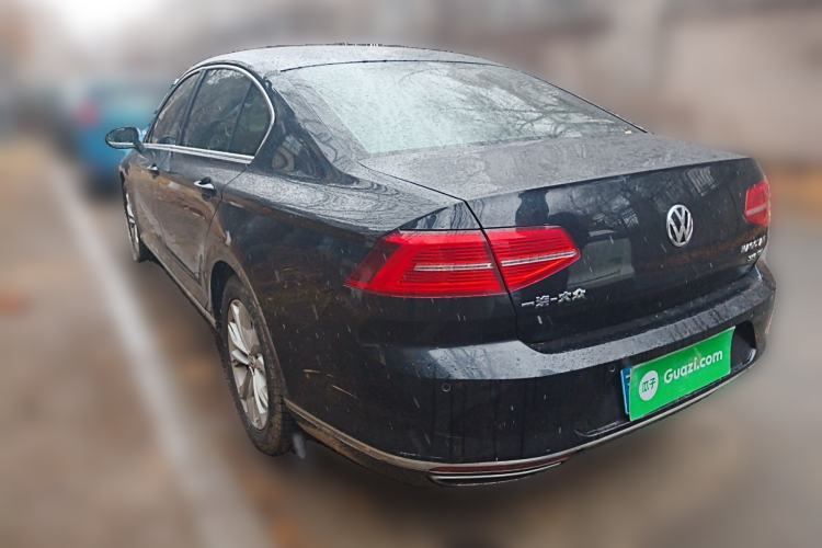 Used Volkswagen Magotan 2017 330TSI DSG Luxury Model Rear Left 45 Deg