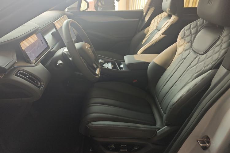 Used BYD Song L EV 2025 Intelligent Driving Version 662 km LiDAR Excellence Edition
