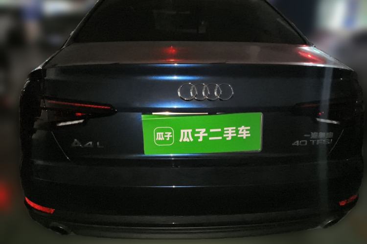 Used Audi A4L 2018 30th Anniversary Edition 40 TFSI Fashion Model
