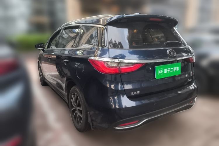 Used BYD Song MAX 2017 1.5T Automatic Smart Connect Elite 7-Seater
