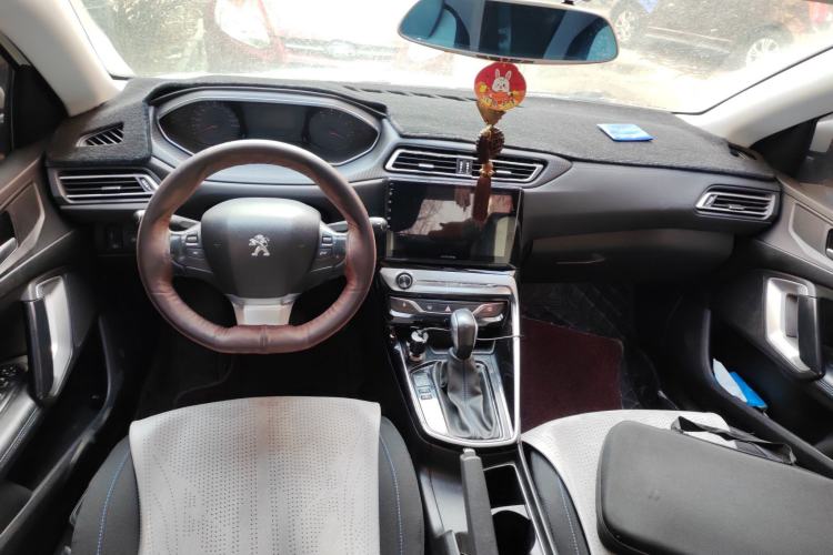 Used Peugeot 308 2016 1.6L Automatic Luxury Edition
