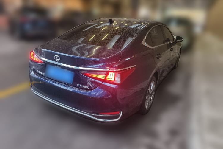 Used Lexus ES 2021 260 Excellence Edition Rear Right 45 Deg