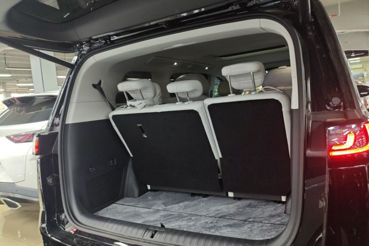 Used VOYAH Dream 2025 PHEV Four-Wheel Drive Excellence Kunpeng Edition