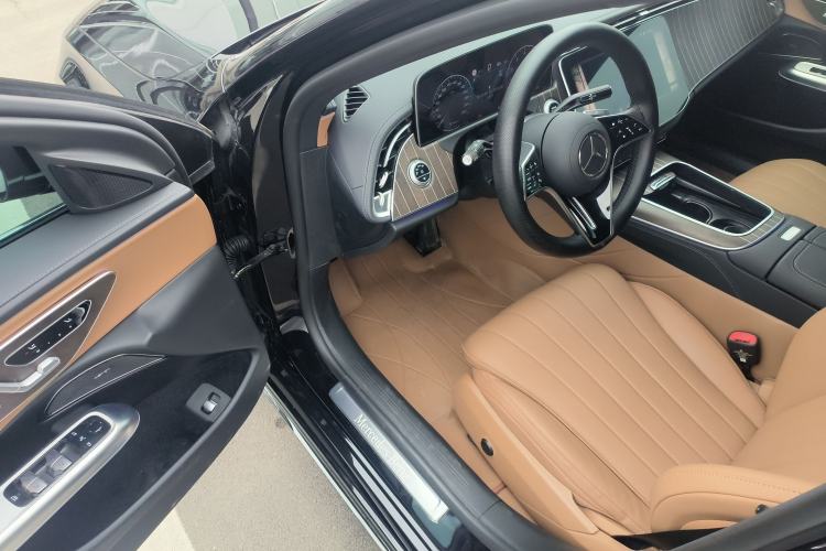 Used Mercedes-Benz E-Class 2025 Facelift E 300 L Fashion Edition
