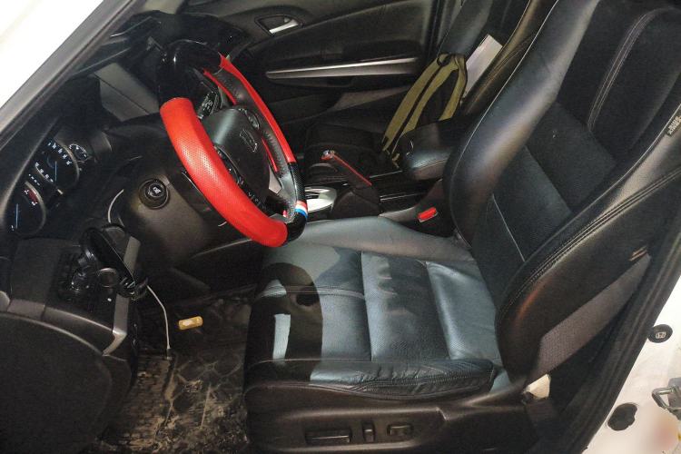 Used Honda Crosstour 2014 3.0L AWD Prestige Edition Left Front Seat