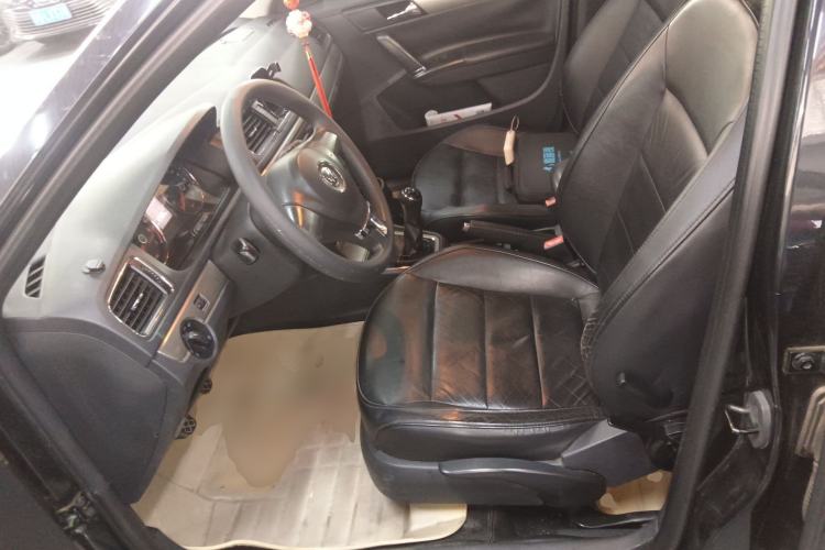 Used Volkswagen Lavida 2013 1.6L Manual Comfort Edition Left Front Seat