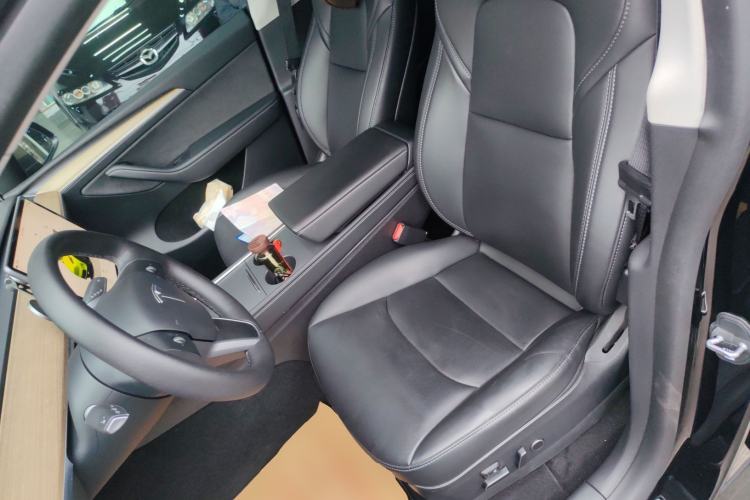 Used Tesla Model Y 2022 Rear-Wheel-Drive Version