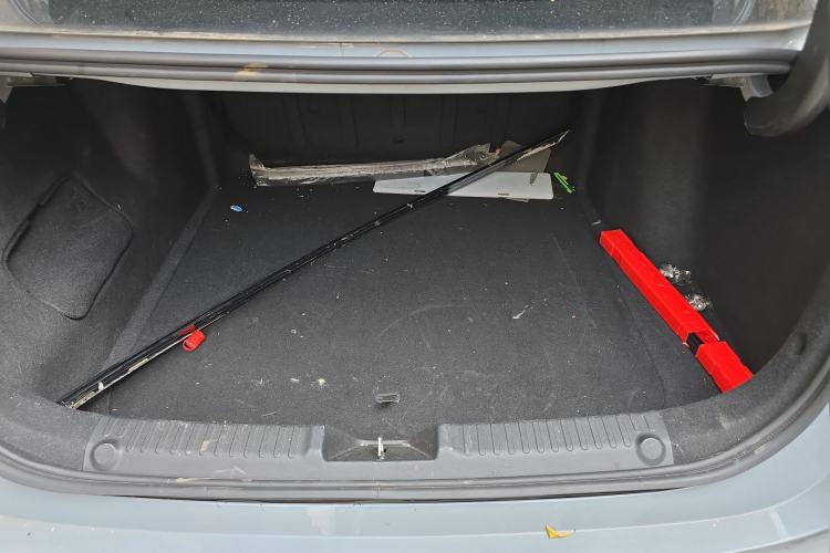 Used Geely Galaxy L6 2023 125km Starship
