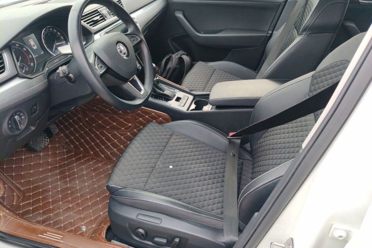 Used Skoda Superb 2016 TSI280 DSG Innovation Edition Left Front Seat