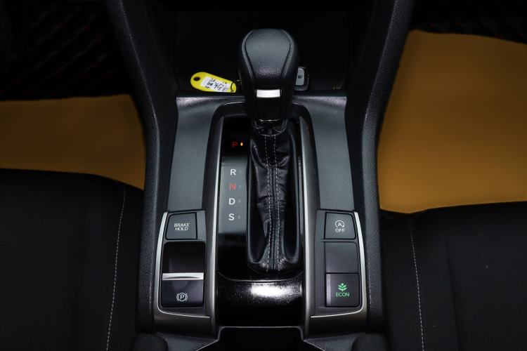 Used Honda Civic 2021 HATCHBACK 220TURBO CVT Trendy Cool Edition Interior 2