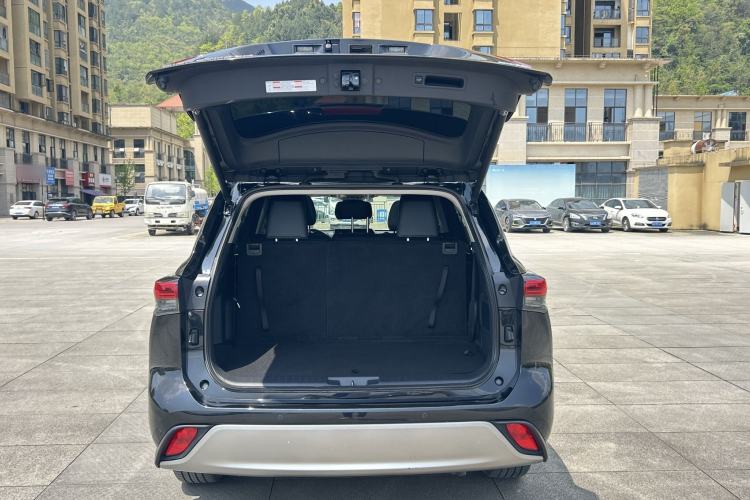 Used Toyota Highlander 2022 Dual-Engine 2.5L Four-Wheel Drive Prestige Version 7 Seats Interior 5