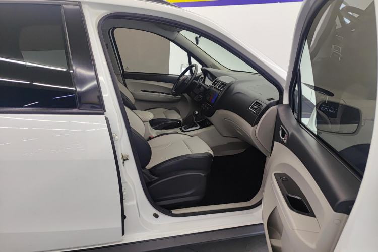 Used FORTHING Joyear XV 2016 1.6L CVT Comfort Model
