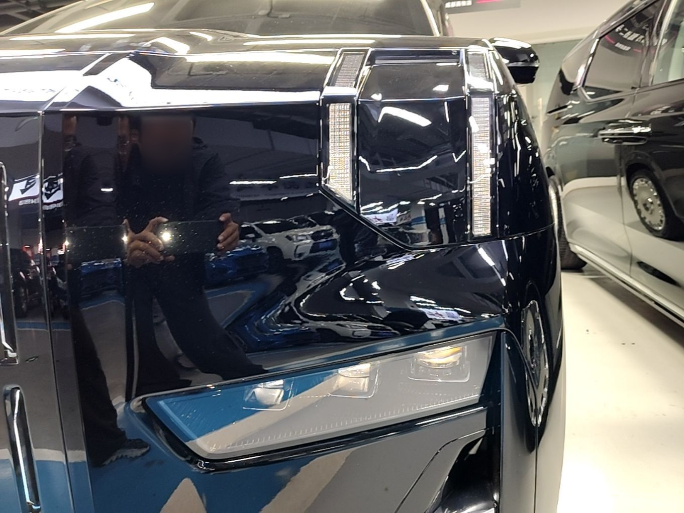 Zeekr 009 2024 GAC Trumpchi — снимка 8