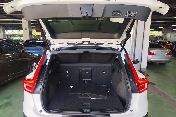 Used Volvo XC40 New Energy 2021 P8 Pure Electric All-Wheel Drive Smart Luxury Sport Edition