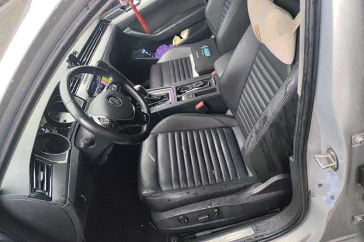 Used Volkswagen Magotan 2018 330TSI DSG Advanced Model
