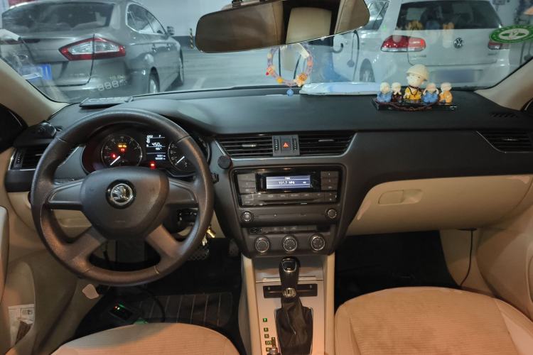 Used Skoda Octavia 2015 1.6L Automatic Yijie Edition
