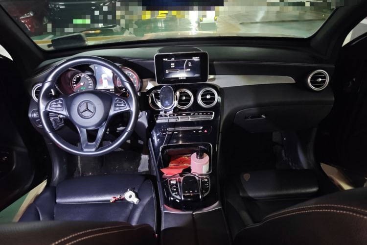 Used Mercedes-Benz GLC 2019 GLC 200 L 4MATIC Center Console