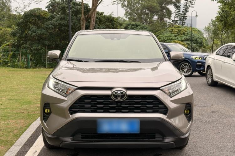 Used Toyota RAV4 2022 2.0L CVT Two-Wheel Drive Urban Edition Exterior 3