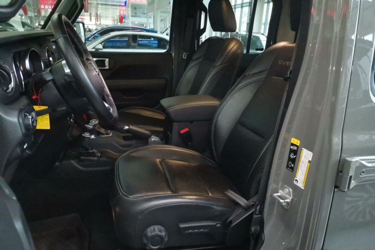 Used Jeep Gladiator 2022 3.6L Pioneer Edition
