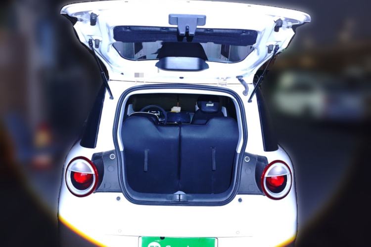 Used CHANGAN NEVO Lumin 2022 301km Honey-Sweet Version Trunk