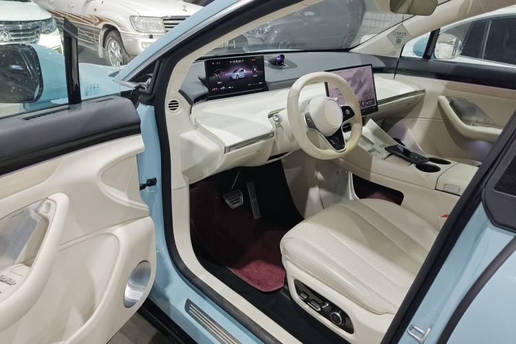 Used Hima Luxeed R7 2025 Range-Extended Version 251 km Max Driver Seat