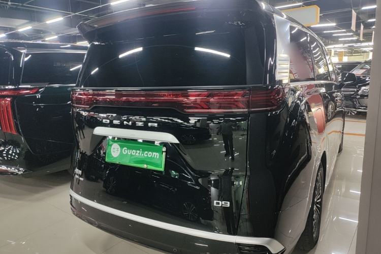 Used Denza D9 2022 DM-i 970 Four-Wheel Drive Prestige Model
