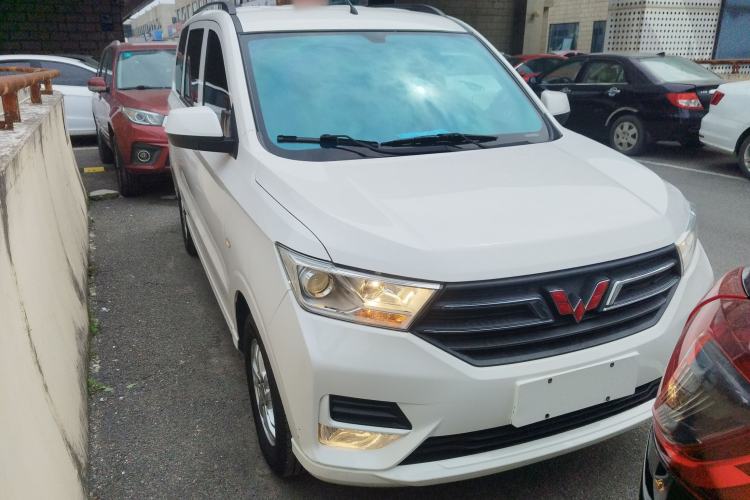 Used Wuling Hongguang 2019 1.5L S Standard Version China VI LAR
