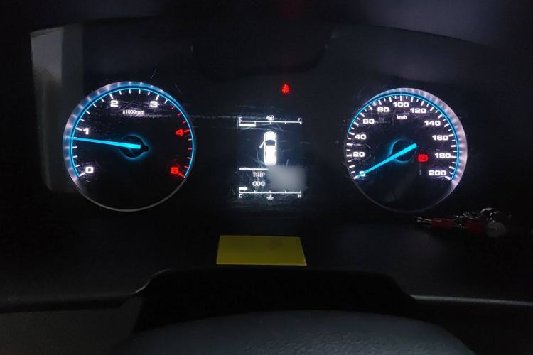 Used JAC Sunray 2022 2.0T Fuel-Efficient King PLUS Express Version Mid-axle 5-6 Seats HFC4DB3-2E4
