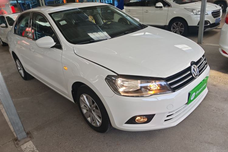 Used Volkswagen Jetta 2015 1.6L Manual Comfort Model
