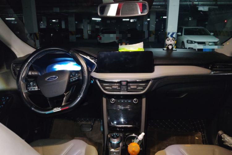 Used Ford Escape 2020 EcoBoost 245 Four-Wheel Drive Luxury Edition Center Console