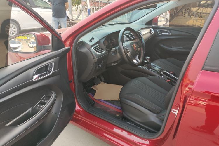 Used Roewe i5 2019 1.5L Automatic 4G Connected Langyue Edition Driver Seat