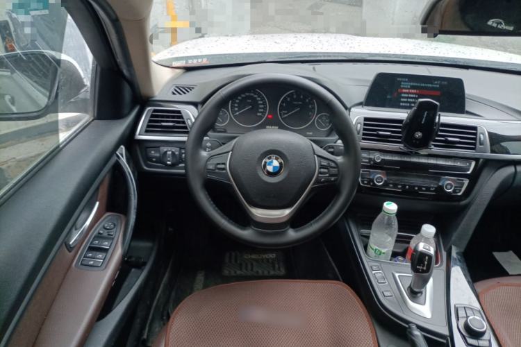 Used BMW 3 Series 2018 320Li Fashion Model Steering Wheel