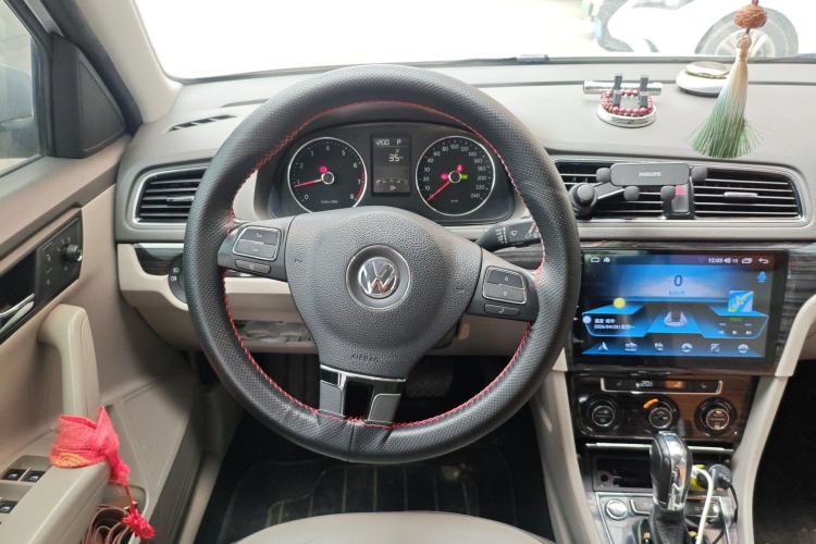 Used Volkswagen Gran Lavida 2014 1.4TSI Automatic 30th Anniversary Edition