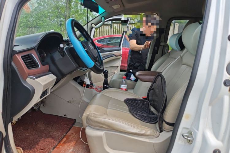 Used FORTHING Lingzhi 2018 M5L 1.6L 7-Seater Luxury Model Left Front Seat