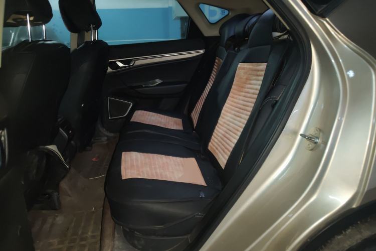Used Geely Auto Emgrand GS 2016 Elegant Edition 1.8L Manual LingShang Model Left Rear Seat