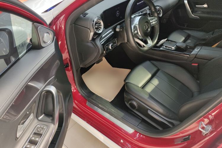 Used Mercedes-Benz A-Class 2022 Restyled A 200 L Sport Sedan Fashion Version
