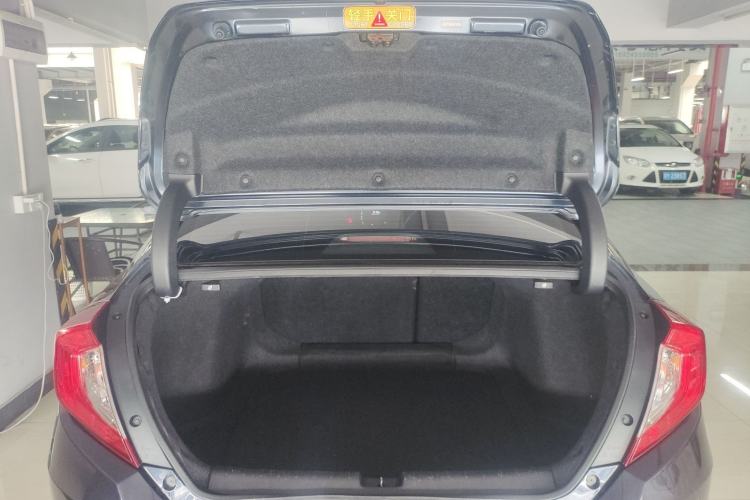 Used Honda Civic 2016 220TURBO CVT Prestige Edition Trunk